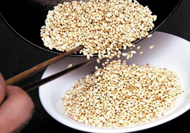 Cách bảo quản máy ảnh khỏi ẩm mốc trong những ngày mưa - Ảnh 2. Cách bảo quản máy ảnh khỏi ẩm mốc trong những ngày mưa - Ảnh 2.