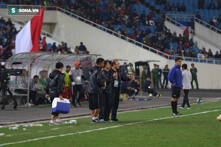 Ở trận gặp Indonesia, HLV Park Hang-seo lâm vào cảnh thầy bảo trò chưa nghe. Nhưng ở trận tới gặp Thái Lan, nếu muốn thắng, ông thầy người Hàn Quốc sẽ phải chỉ đạo học trò tuân thủ chiến thuật tốt hơn.