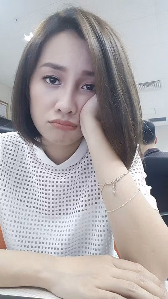 Hãy là cô gái gợi cảm, phong cách như BTV thể thao Quỳnh Chi ảnh 4