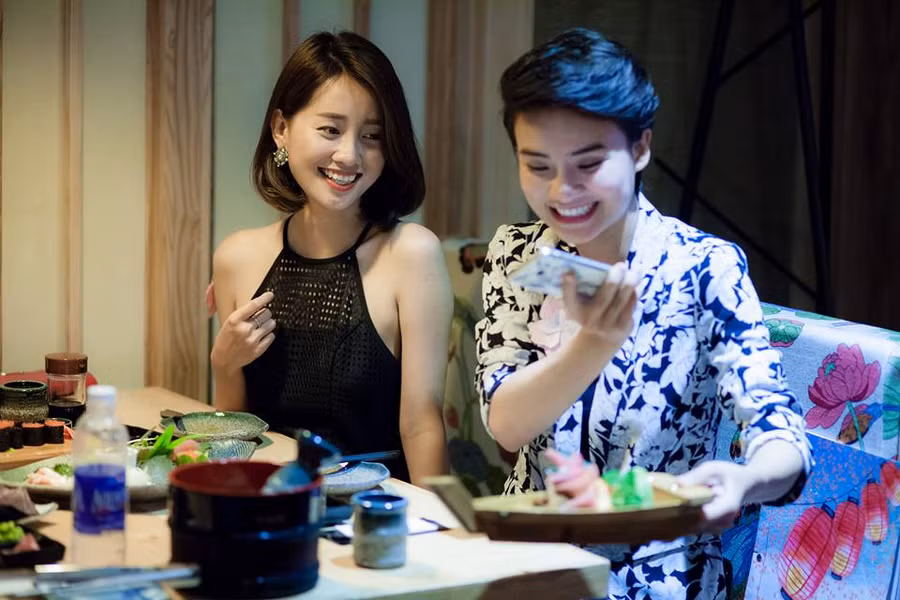 Hãy là cô gái gợi cảm, phong cách như BTV thể thao Quỳnh Chi ảnh 8