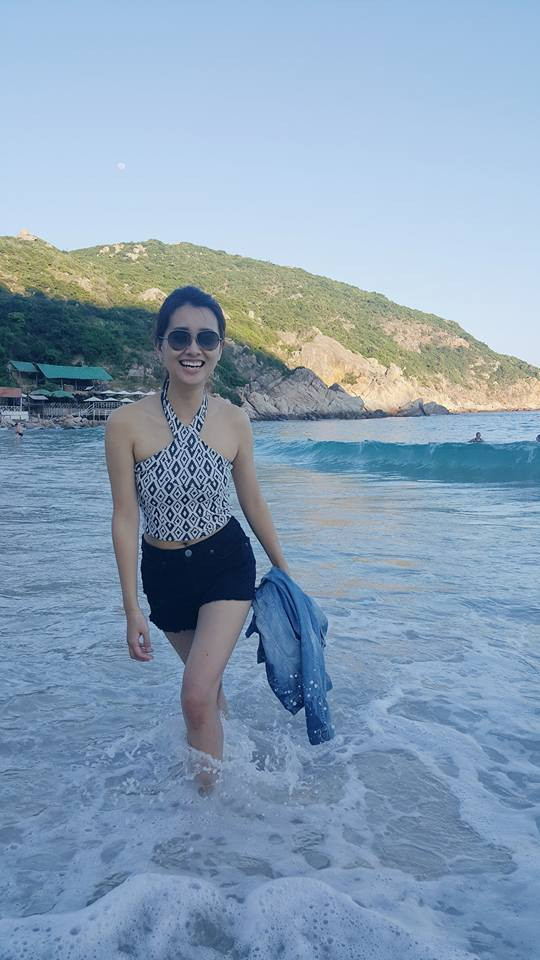 Hãy là cô gái gợi cảm, phong cách như BTV thể thao Quỳnh Chi ảnh 16 Hãy là cô gái gợi cảm, phong cách như BTV thể thao Quỳnh Chi ảnh 16