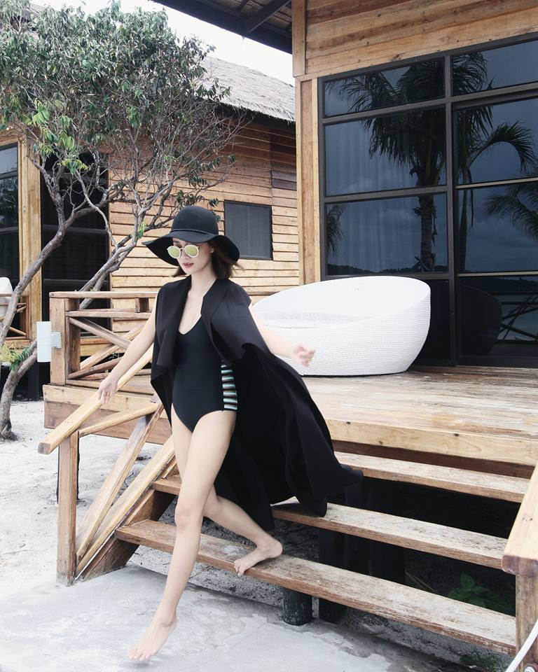 Hãy là cô gái gợi cảm, phong cách như BTV thể thao Quỳnh Chi ảnh 18 Hãy là cô gái gợi cảm, phong cách như BTV thể thao Quỳnh Chi ảnh 18