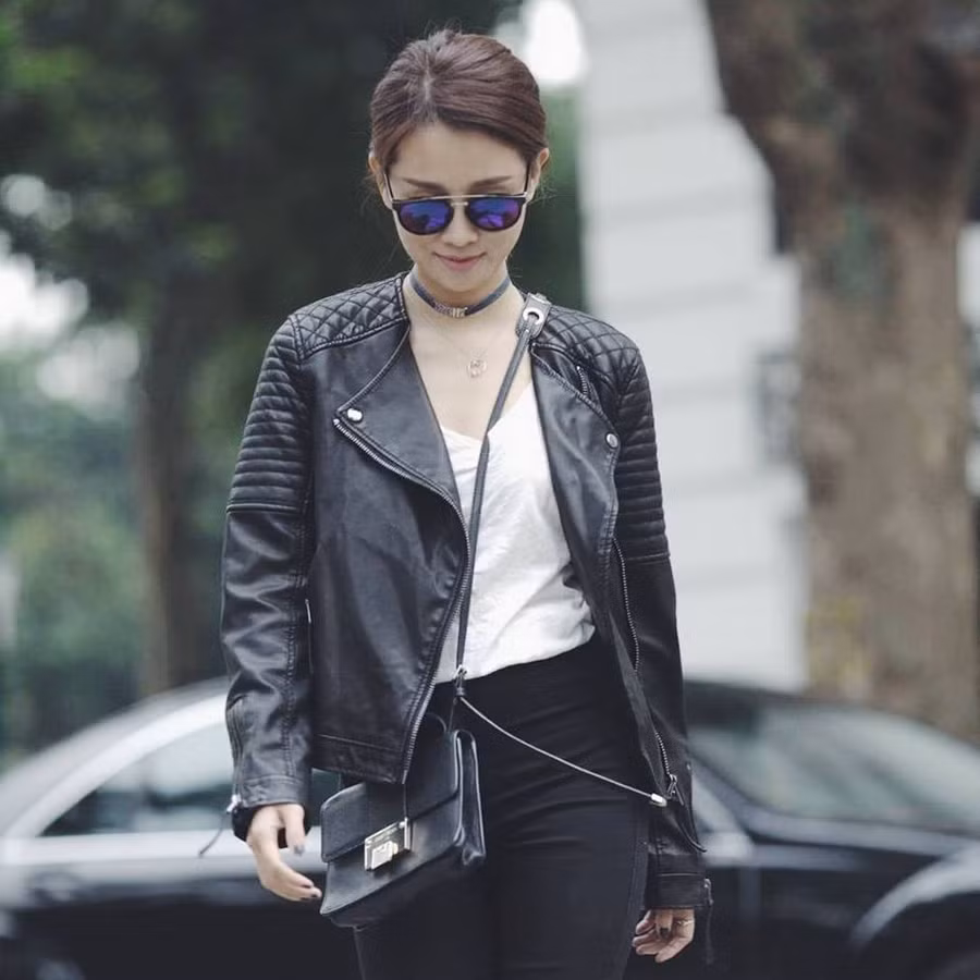 Hãy là cô gái gợi cảm, phong cách như BTV thể thao Quỳnh Chi ảnh 19 Hãy là cô gái gợi cảm, phong cách như BTV thể thao Quỳnh Chi ảnh 19