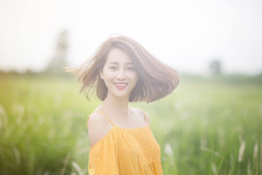 Hãy là cô gái gợi cảm, phong cách như BTV thể thao Quỳnh Chi ảnh 1 Hãy là cô gái gợi cảm, phong cách như BTV thể thao Quỳnh Chi ảnh 1