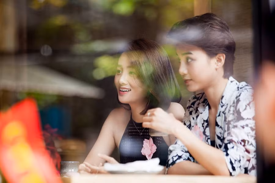 Hãy là cô gái gợi cảm, phong cách như BTV thể thao Quỳnh Chi ảnh 7 Hãy là cô gái gợi cảm, phong cách như BTV thể thao Quỳnh Chi ảnh 7