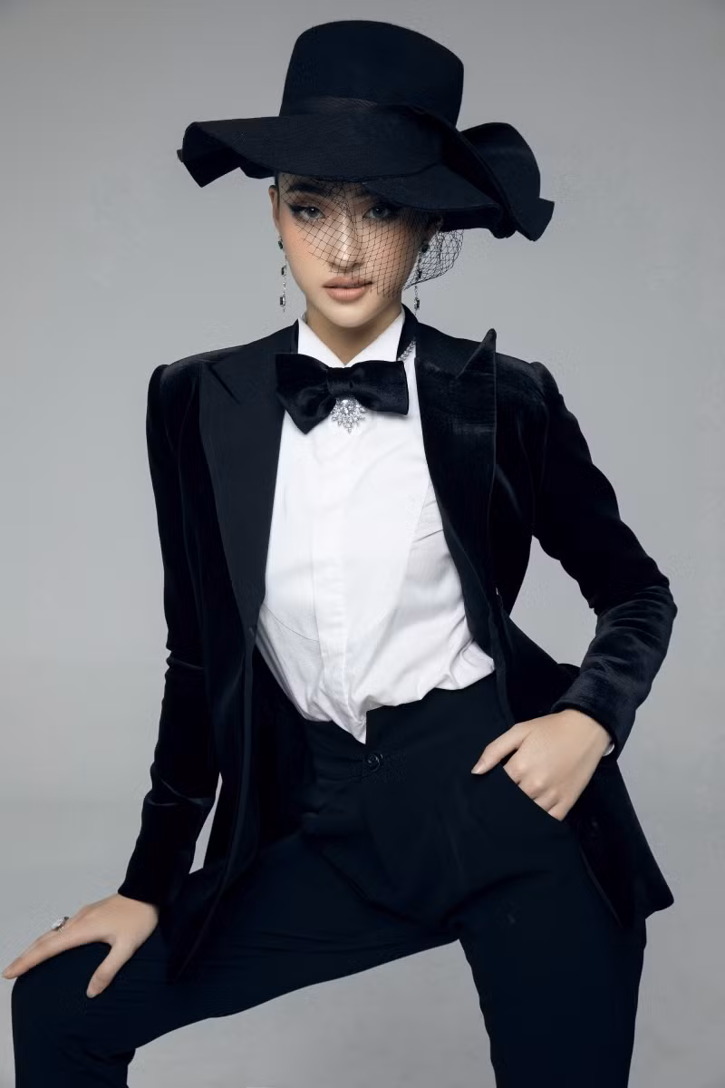 Hoa hậu Lương Thuỳ Linh.