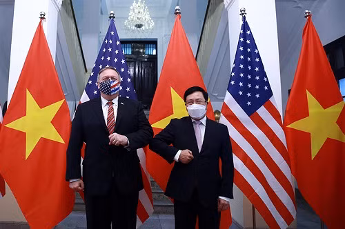 Phó Thủ tướng, Bộ trưởng Ngoại giao Phạm Bình Minh và Ngoại trưởng Hoa Kỳ Michael Pompeo - Ảnh: VGP/Hải Minh