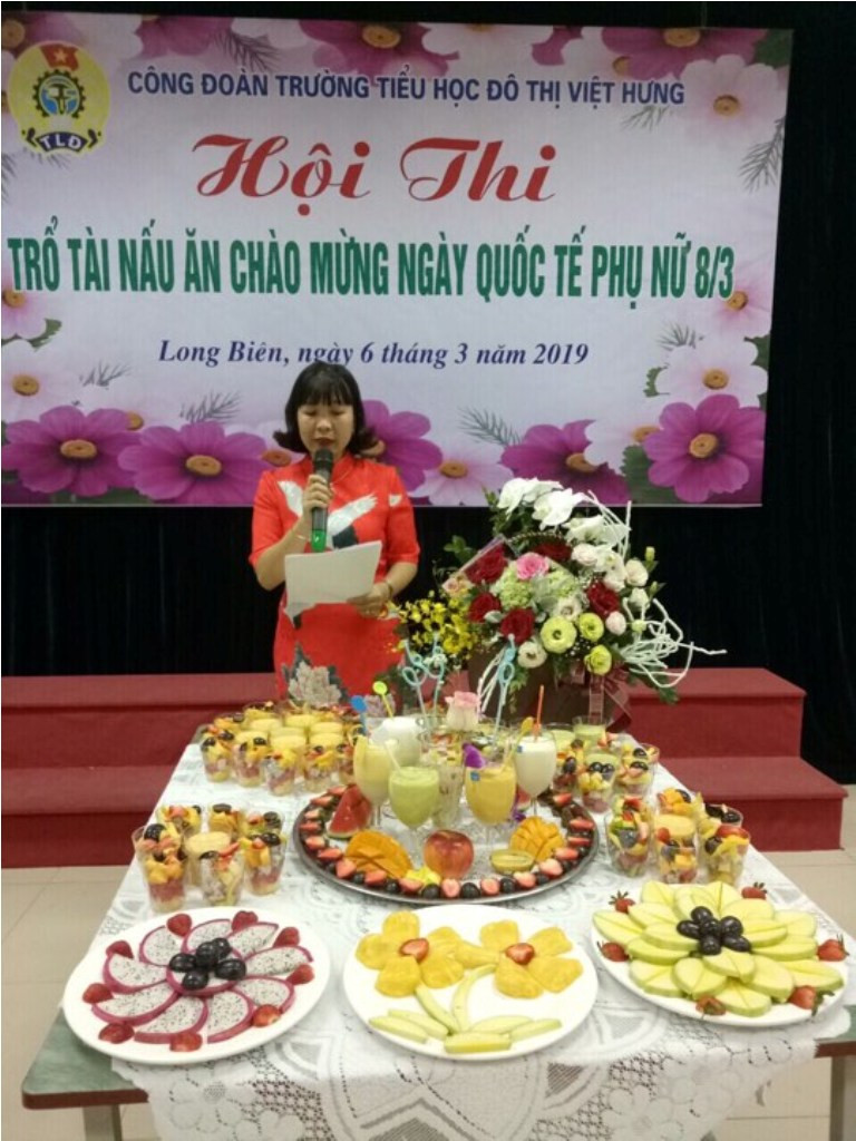 Cô Phạm Thị Nga - Chủ tịch Công đoàn nhà trường