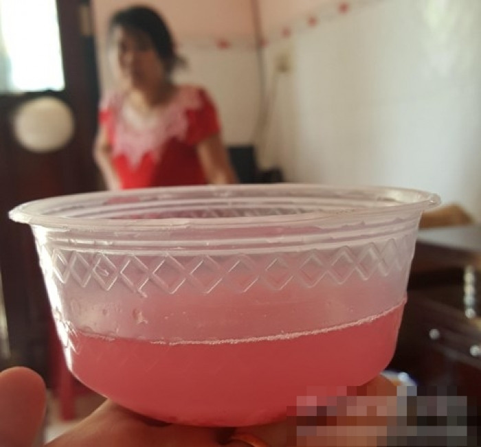 Hoang mang vì cơm nguội để qua đêm đến sáng hôm sau đỏ quạch như máu hoang mang vi com nguoi de qua dem den sang hom sau do quach nhu mau