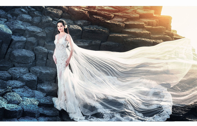 Sang Lê chia sẻ, cô không chọn chụp ảnh cưới ở nước ngoài bởi với cô, Việt Nam quá đẹp và nhất là mảnh đất Phú Yên yêu dấu của mình.