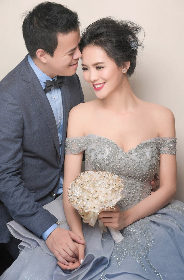 Khi yêu nhau, Việt Anh thường mang đồ ăn qua nhà cho Sang Lê vào mỗi sáng và chiều tối, anh quan chăm sóc cô rất chu đáo. Điều đó khiến Sang Lê cảm phục tấm chân tình. Sau 1 năm “theo dõi từ xa” và 3 tháng tìm hiểu thì đám cưới của cặp đôi đã diễn ra.