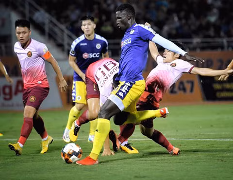 Tiền đạo Omar có ngày thi đấu ấn tượng với cú đúp vào lưới Sài Gòn FC