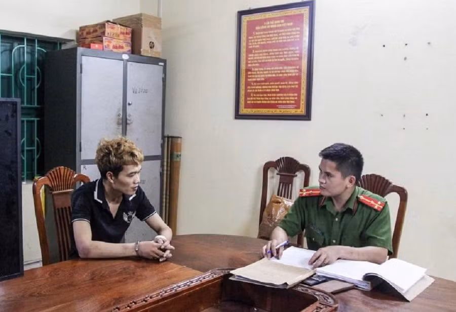 Đối tượng Hà Mạnh Duy tại Cơ quan cảnh sát điều tra Công an huyện Đại Từ