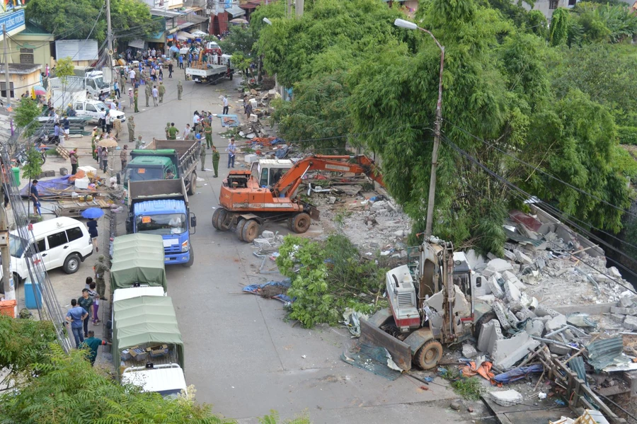 Cưỡng chế phải công khai