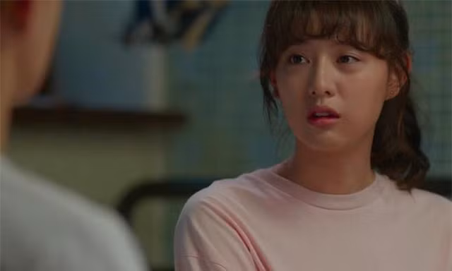 Đêm cuối trước khi ra tòa ly hôn, vợ trẻ ôm con dặn dò 1 câu khiến chồng trăng hoa đau đớn quỳ xuống xin tha thứ - Ảnh 3.