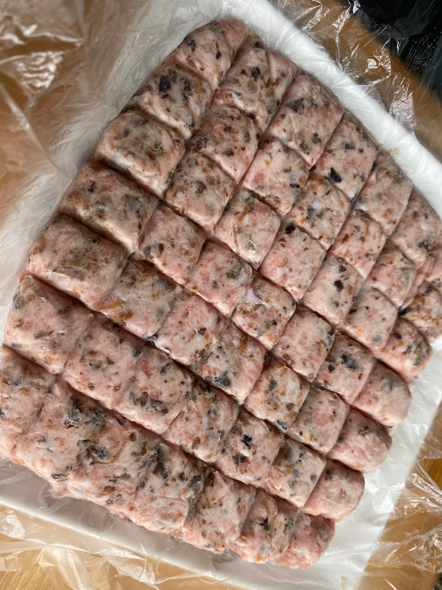 Đĩa mọc sau khi nhấn rất đều đặn vuông vắn Đĩa mọc sau khi nhấn rất đều đặn vuông vắn