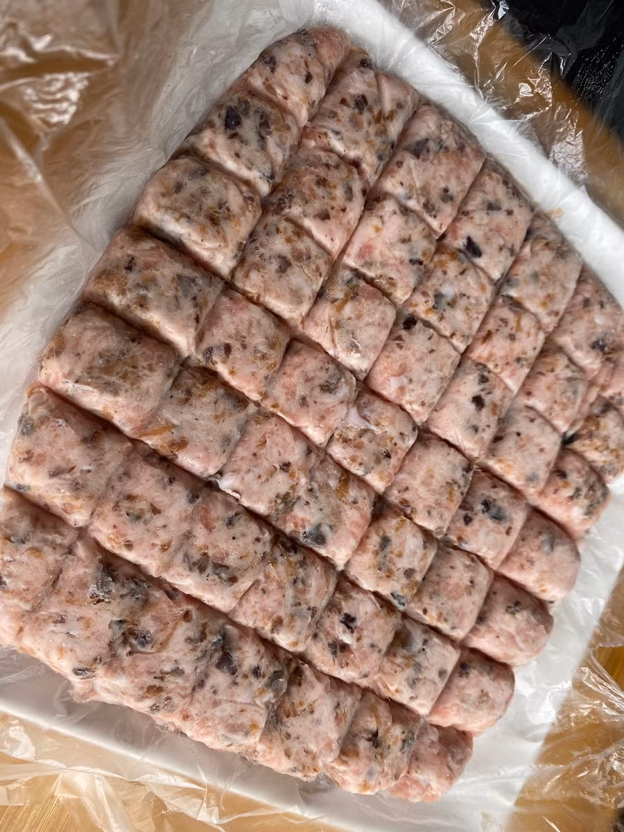 Đĩa mọc sau khi nhấn rất đều đặn vuông vắn