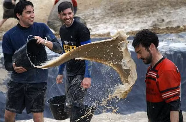 Ngỡ ngàng với khoảnh khắc “chộp” đúng thời điểm - Hình 12