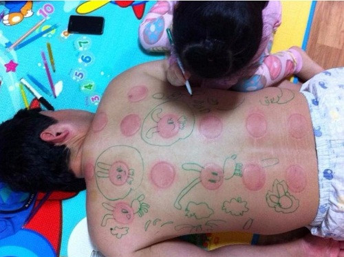 Đừng ngủ khi con gái còn thức. Đừng ngủ khi con gái còn thức.