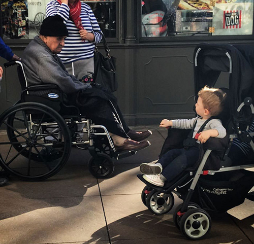 Khoảnh khắc bạn nhận ra cuộc sống bắt đầu và kết thúc ở cùng một điểm. 10-anh-hai-hot-nhat-facebook-trong-ngay-3