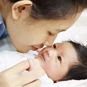 8 dấu hiệu cho thấy trẻ sơ sinh thông minh hơn bạn nghĩ ảnh 5 8-dau-hieu-cho-thay-tre-so-sinh-thong-minh-hon-ban-nghi-4