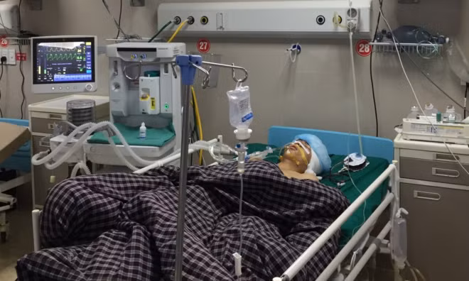 Thanh niên 19 tuổi bị tai nạn gioa thông ngày 30 Tết. Ảnh: Lê Quyên.