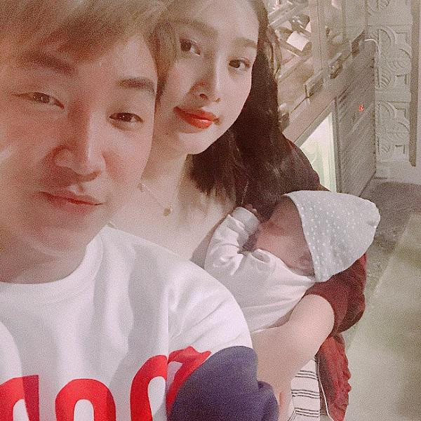 4 hot mom thế hệ mới: Giỏi giang, xinh đẹp, chăm con ngoan nức tiếng mạng xã hội ảnh 9 4 hotmom the he moi: gioi giang, xinh dep, cham con ngoan nuc tieng mang xa hoi - 9