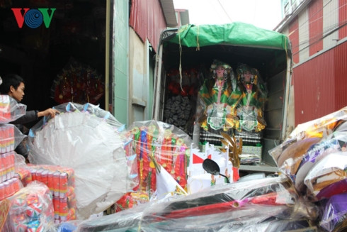 xuân về, đi tìm bóng dáng làng tranh một thời vang bóng hình 1 xuan ve, di tim bong dang lang tranh mot thoi vang bong hinh 1