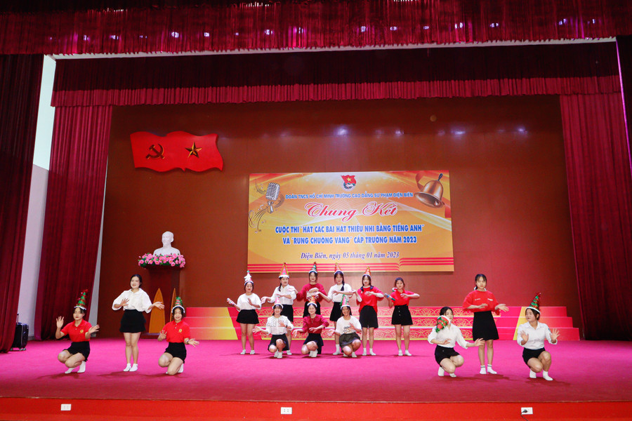 Cuộc thi hát bằng tiếng Anh. Cuộc thi hát bằng tiếng Anh.