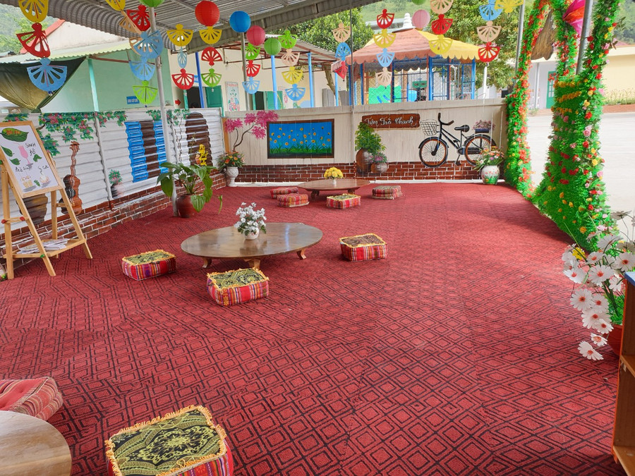 Khu trải nghiệm bàn trà. Khu trải nghiệm bàn trà.