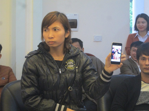 Mẹ cháu bé đưa ra ảnh gốc, khẳng định không chỉnh sửa ảnh.