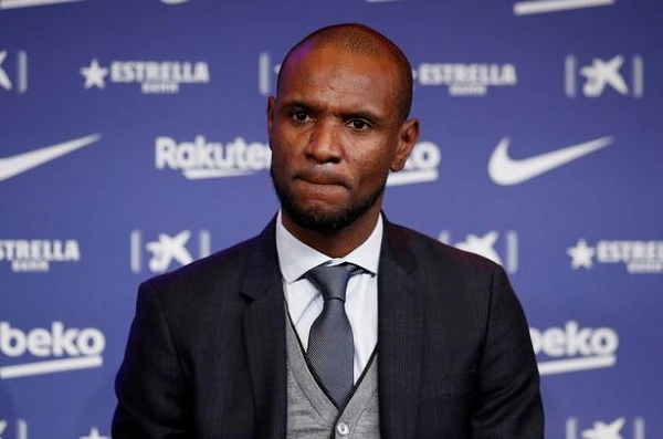 Giám đốc thể thao Abidal “bay” chức.