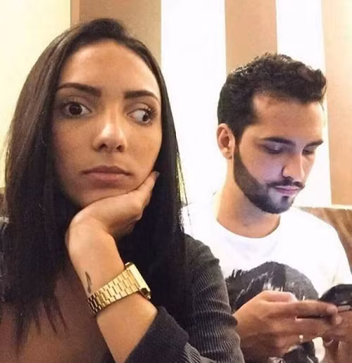 Em không ghen đâu.