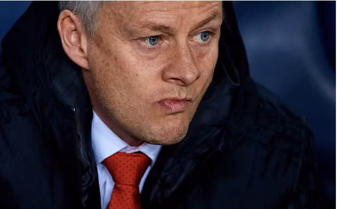 “Man United sẽ phải mất nhiều năm để vươn tới đẳng cấp của Barca“