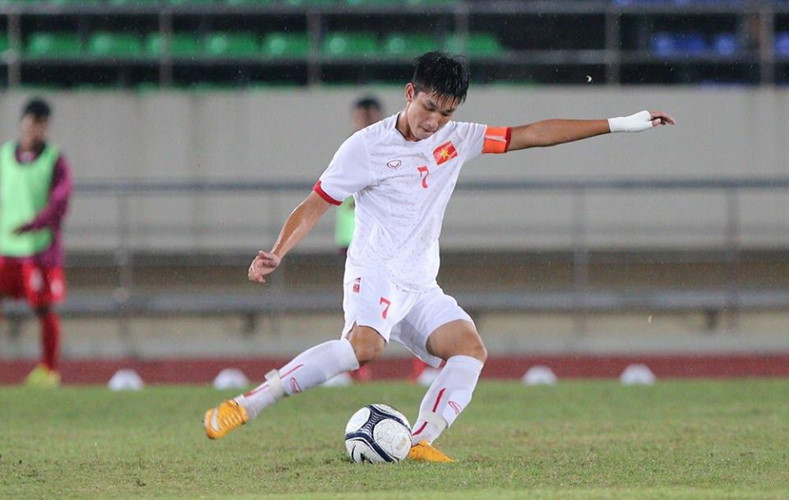 Trọng Đại từng đeo băng đội trưởng U19 Việt Nam.