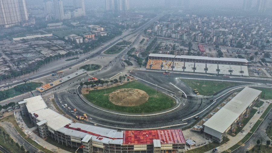Đường đua F1 Hà Nội một tháng trước khi bàn giao ảnh 3 Đường đua F1 Hà Nội một tháng trước khi bàn giao