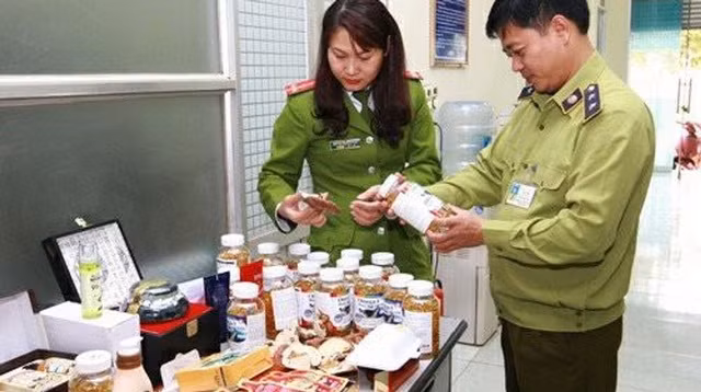 Loay hoay ngăn chặn thực phẩm chức năng giả