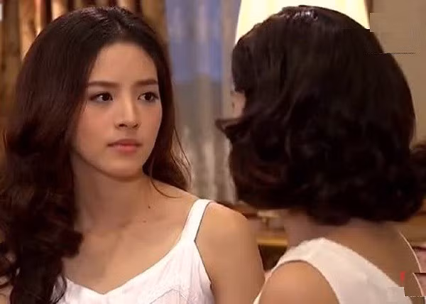 Chồng chết sững nghe mẹ bảo: Mẹ cho vợ mày về quê lấy chồng khác rồi và sự thật phía sau khiến anh bừng tỉnh - Ảnh 1.