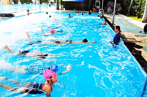 Khánh Hòa tăng cường triển khai các hoạt động dạy bơi cho trẻ