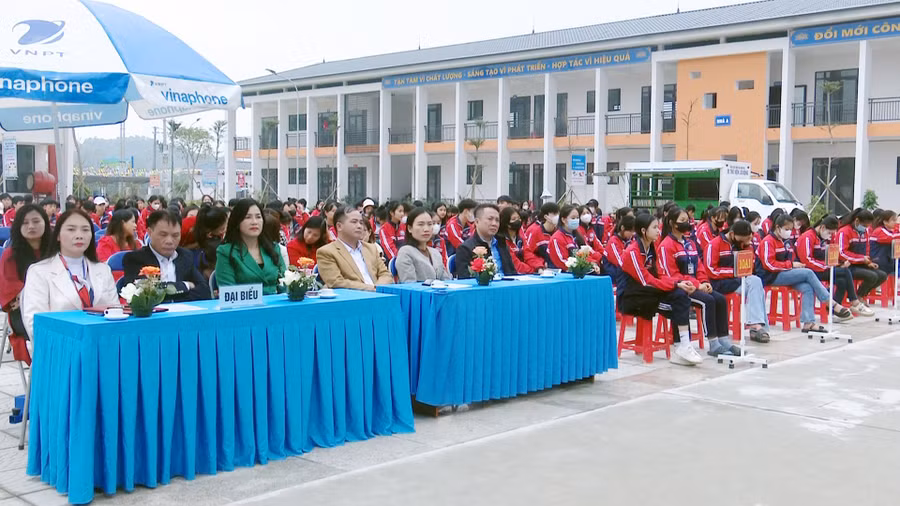 Các đại biểu tham dự Ngày hội.