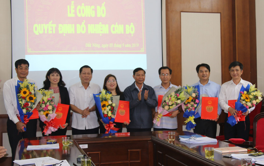 Bổ nhiệm nhân sự 8 tỉnh thành ảnh 11