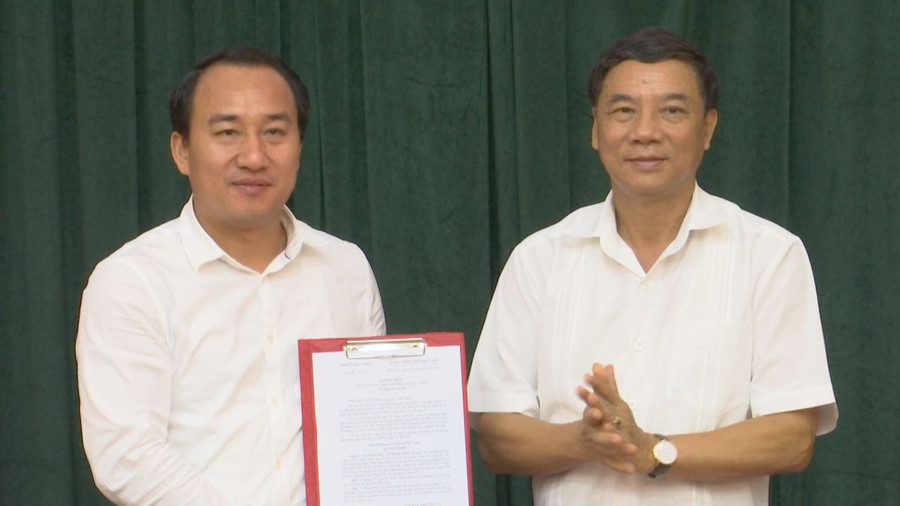 Bổ nhiệm nhân sự 8 tỉnh thành ảnh 9