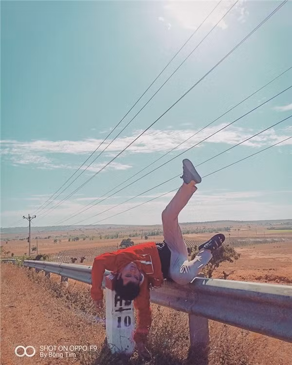 Không khác gì zombie.