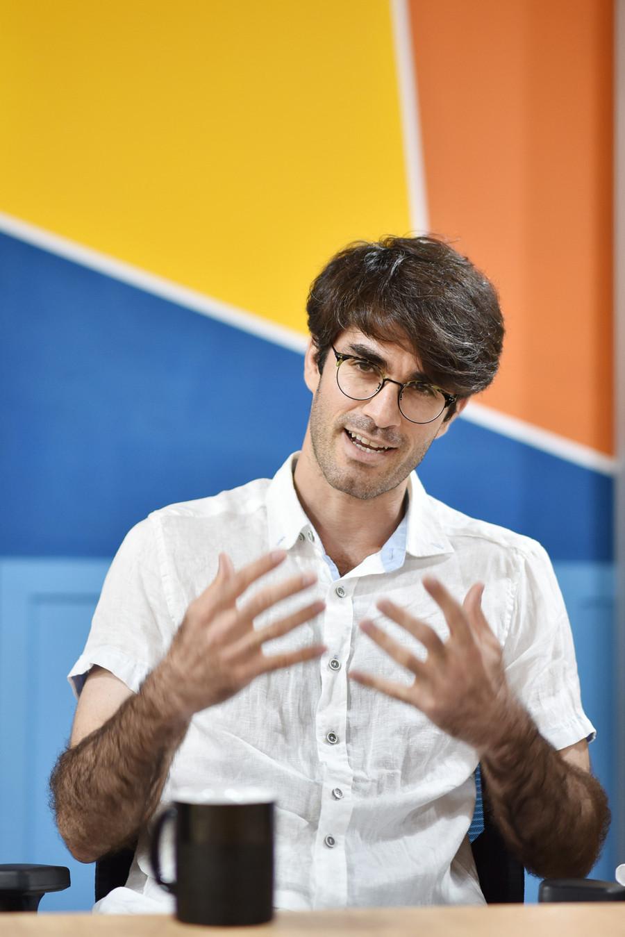 TS Yasin Abbasi-Yadkori, chuyên về khoa học máy tính, đang làm tại phòng thí nghiệm thuộc dạng Top ở Silicon Valley cũng quyết định đầu quân VinAI dù trước đó chưa từng đến Việt Nam.