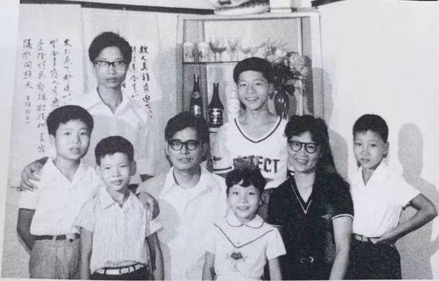 Cách giáo dục đặc biệt của người cha với 6 người con đều là bác sĩ, giáo sư danh tiếng-5