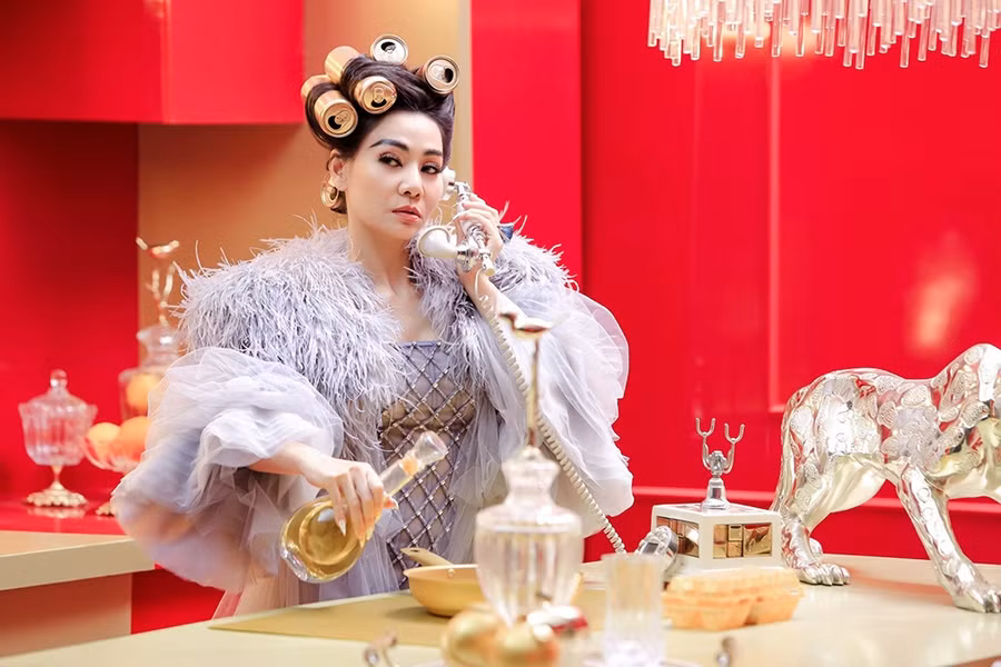 Thu Minh trong MV “I am diva”