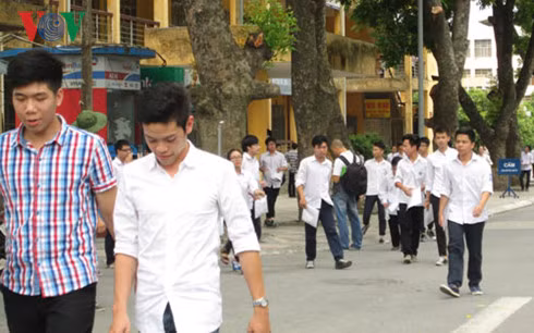 tuyen sinh 2019: thi sinh khong xet tuyen dai hoc tang, tin hieu mung? hinh 2