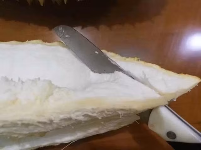  Mùa sầu riêng ăn xong đừng ném vỏ, thử làm ngay món canh tuyệt vời này 