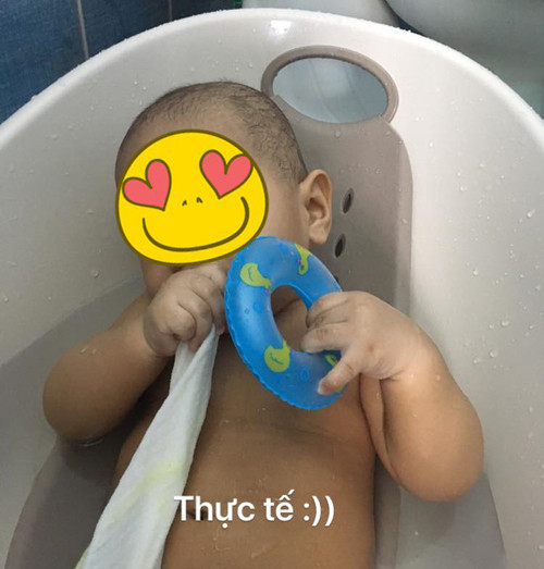 ... và thực tế hoàn toàn giống nhau chỉ là kích thước quá bé.