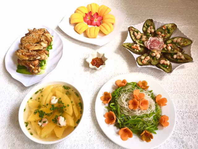 Thực đơn 40 mâm cơm “nổi như cồn” trên MXH vì quá đẹp mắt ngon miệng ảnh 16